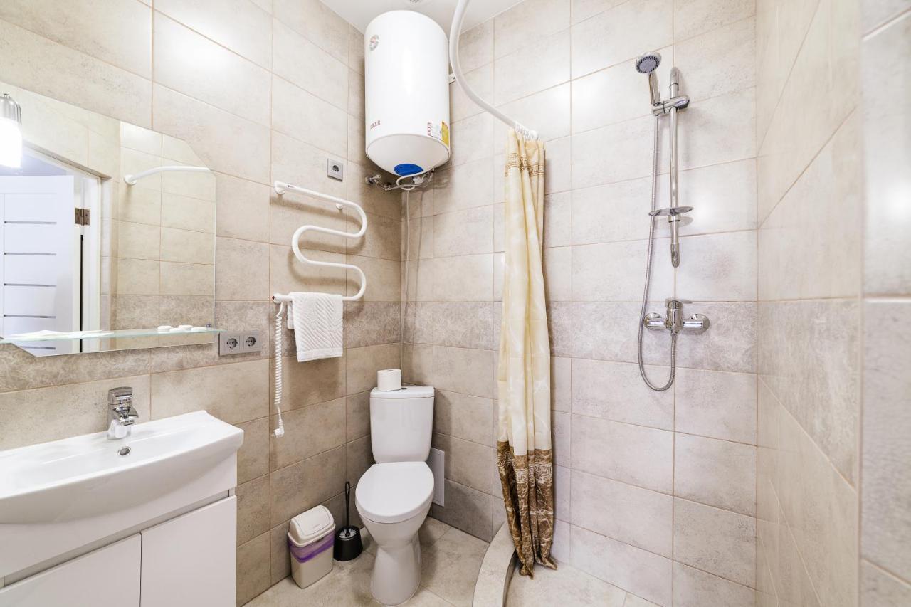 Apartament Затишні Смарт-Квартири В Історичному Центрі! Użhorod Zewnętrze zdjęcie