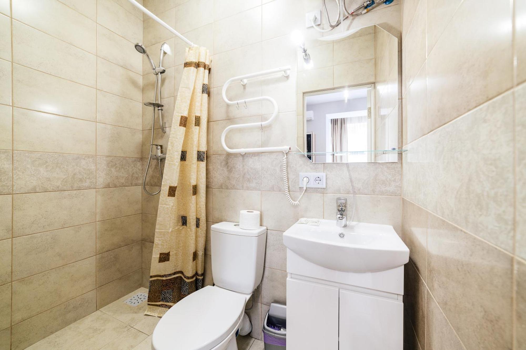 Apartament Затишні Смарт-Квартири В Історичному Центрі! Użhorod Zewnętrze zdjęcie
