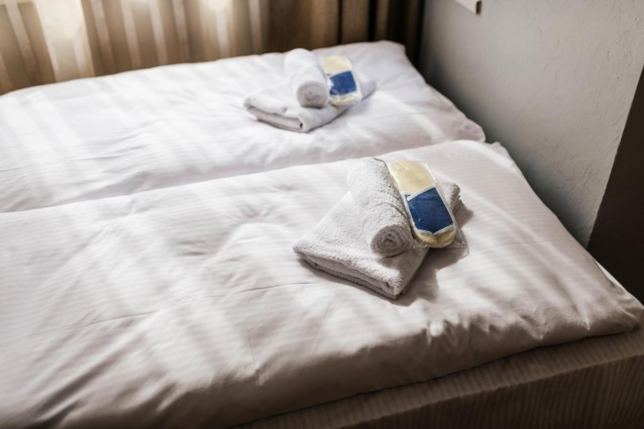 Apartament Затишні Смарт-Квартири В Історичному Центрі! Użhorod Zewnętrze zdjęcie