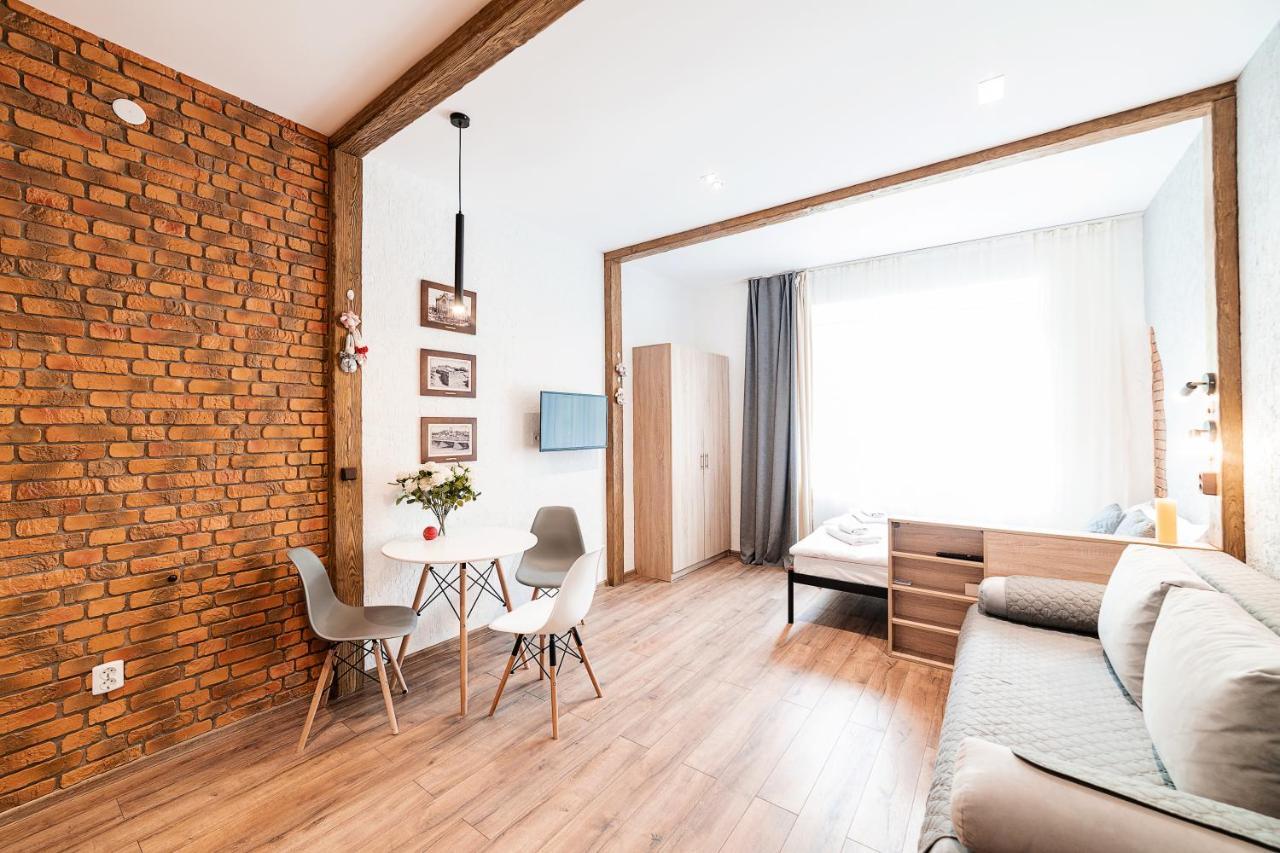 Apartament Затишні Смарт-Квартири В Історичному Центрі! Użhorod Zewnętrze zdjęcie