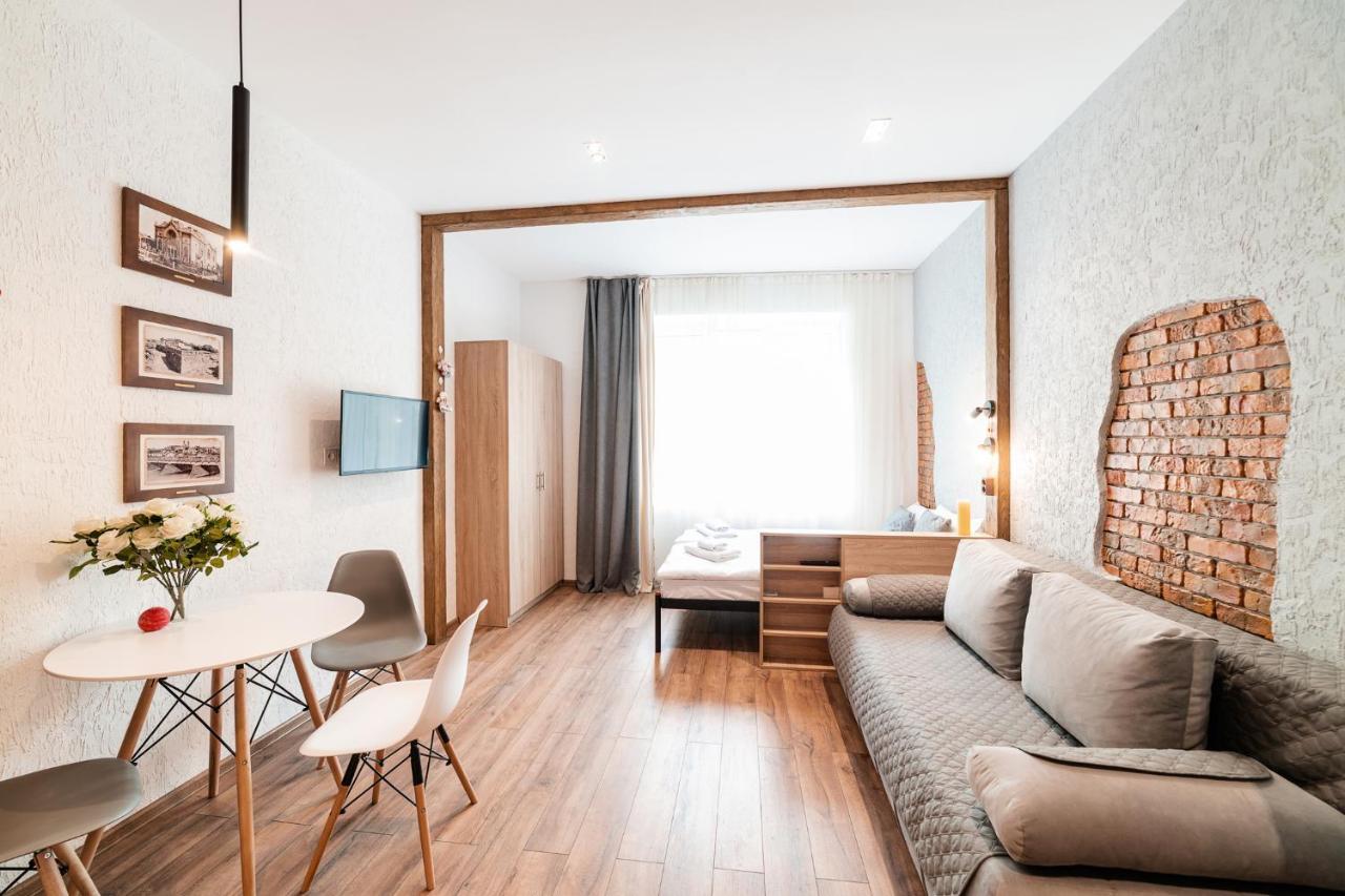 Apartament Затишні Смарт-Квартири В Історичному Центрі! Użhorod Zewnętrze zdjęcie